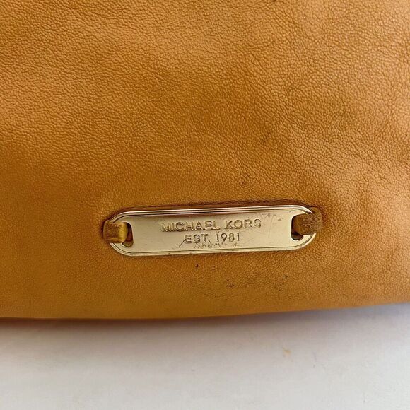 Michael Kors y2k Vintage ID Chain Hobo Bag Tan Light Brown Shoulder Bag - Picture 6 of 13